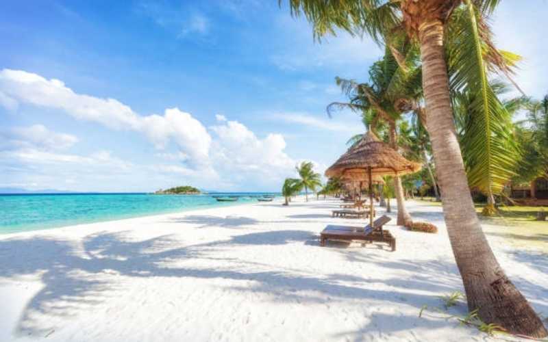 Pearls of Thailand: Phuket & Bangkok Discovery