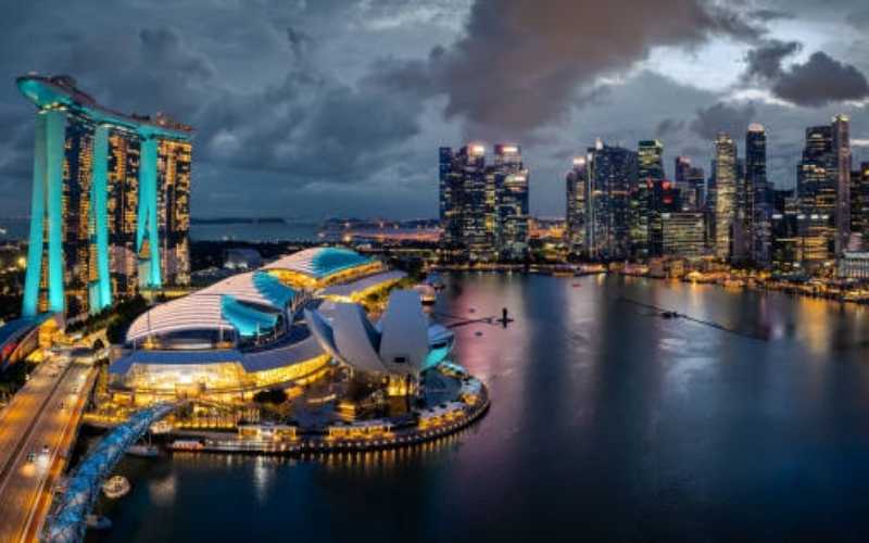 Trio Treasures: Singapore, Malaysia & Thailand Escape