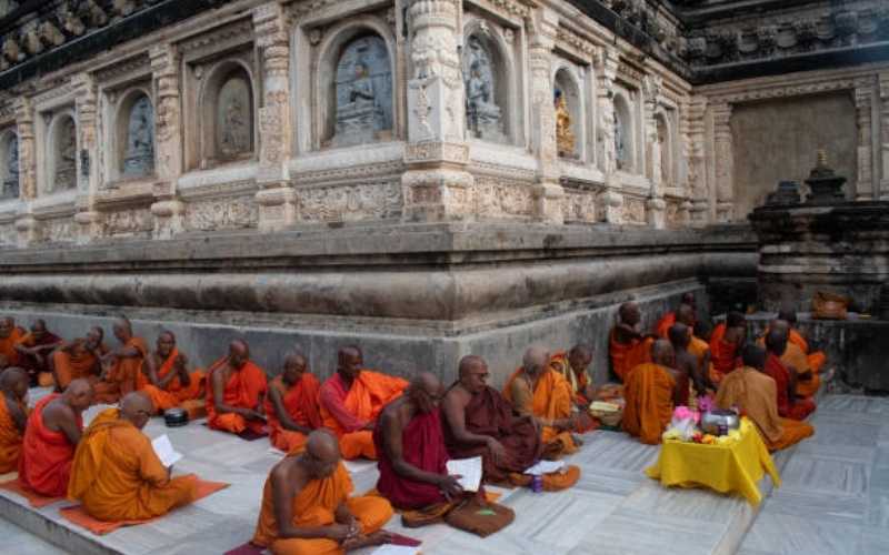 The Enlightenment Trail: Bodh Gaya to Varanasi