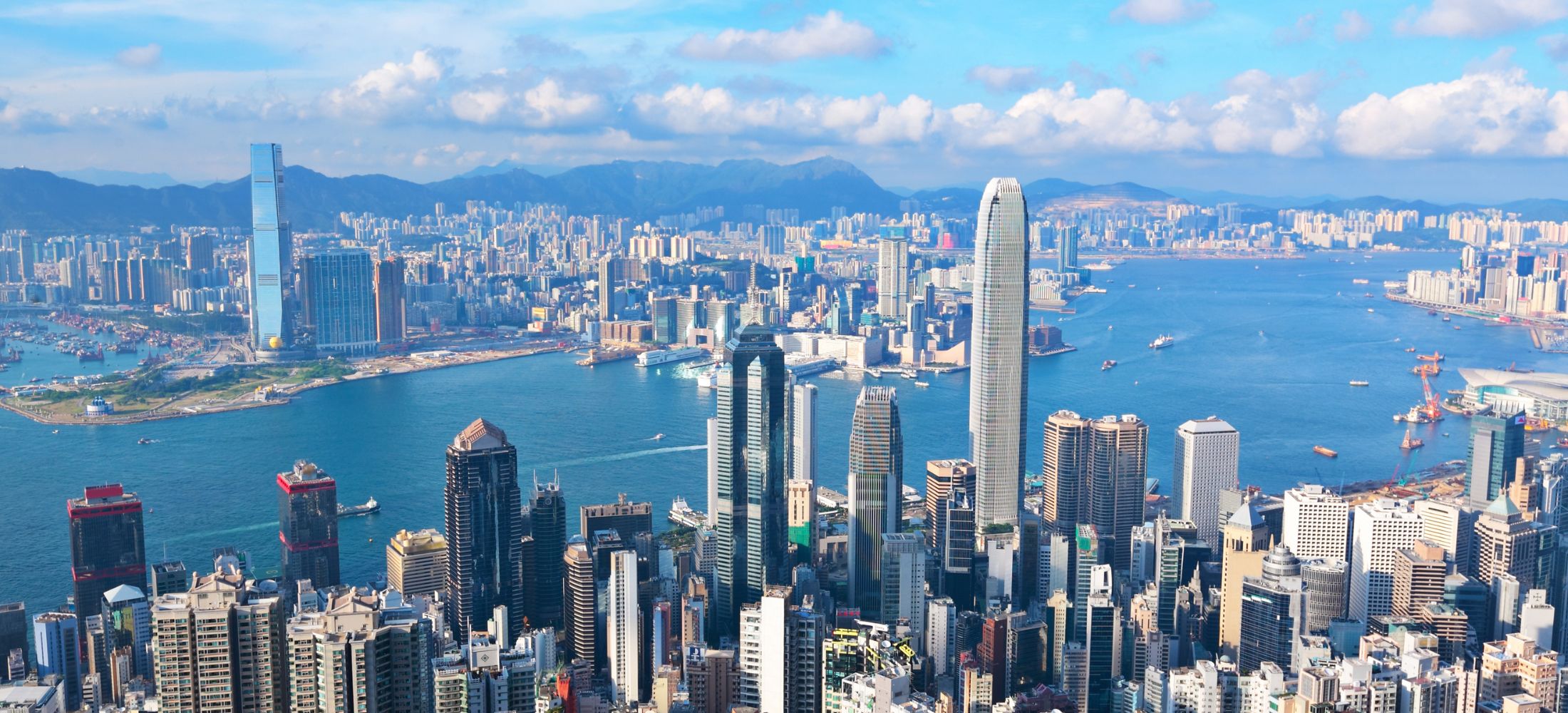 Vibrant Hong Kong: The City That Never Sleeps