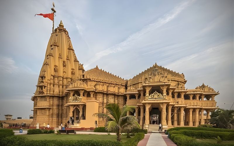 Gujarat Travel Packages From Surat: Affordable Tours to Dwarka, Somnath, Diu & Kutch