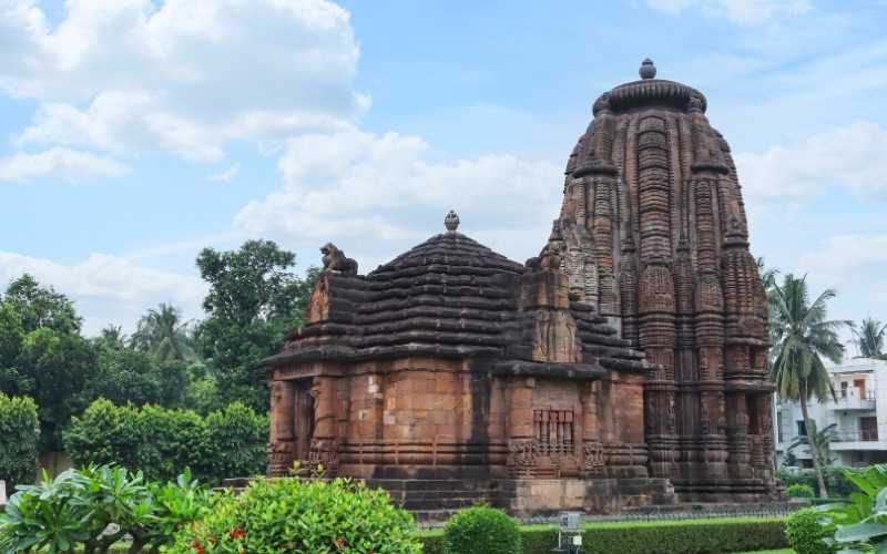 Odisha Delight – Temples, Traditions & Tranquility